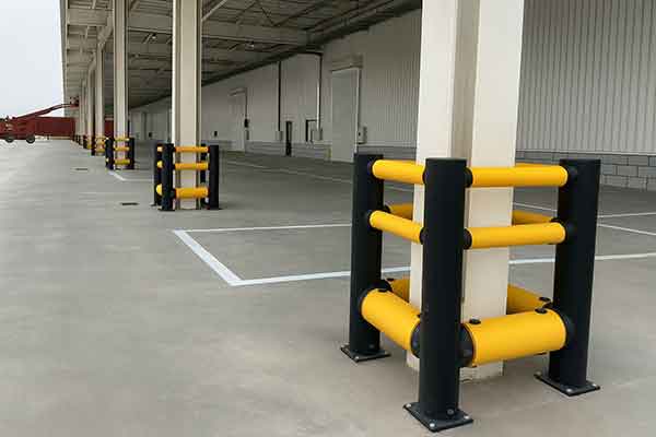 Single Flexible Bollard