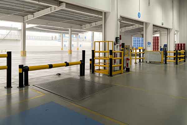 Loading Bays Protections Single Flexible Bollard